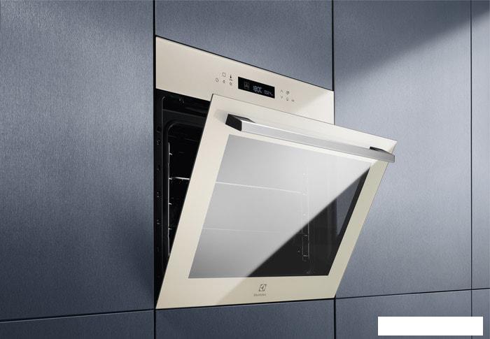 Электрический духовой шкаф Electrolux LOE7C31S - фото