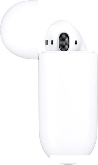 Наушники Apple AirPods 2 в зарядном футляре - фото