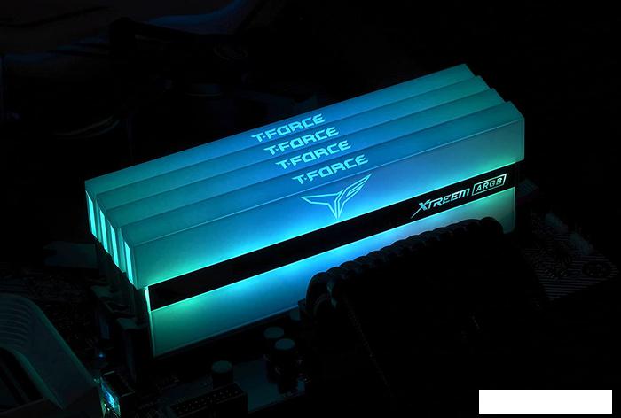 Оперативная память Team T-Force Xtreem ARGB 2x16ГБ DDR4 4000 МГц TF13D432G4000HC18LDC01 - фото