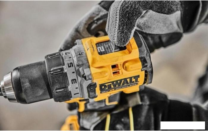 Дрель-шуруповерт DeWalt DCD800E2T (с 2-мя АКБ, кейс) - фото