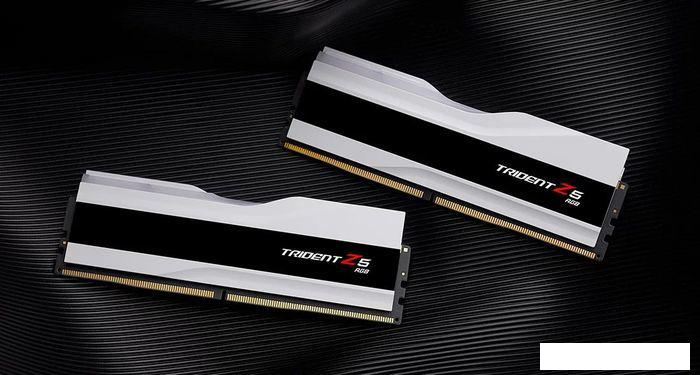 Оперативная память G.Skill Trident Z5 RGB 2x48ГБ DDR5 6400МГц F5-6400J3239F48GX2-TZ5RW - фото