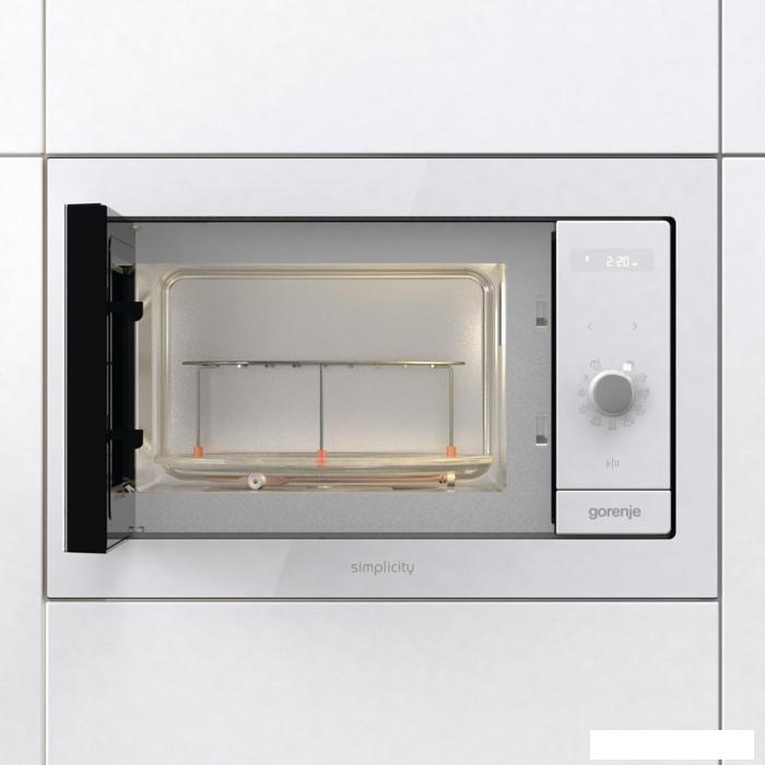 Микроволновая печь Gorenje BM235G1SYW - фото