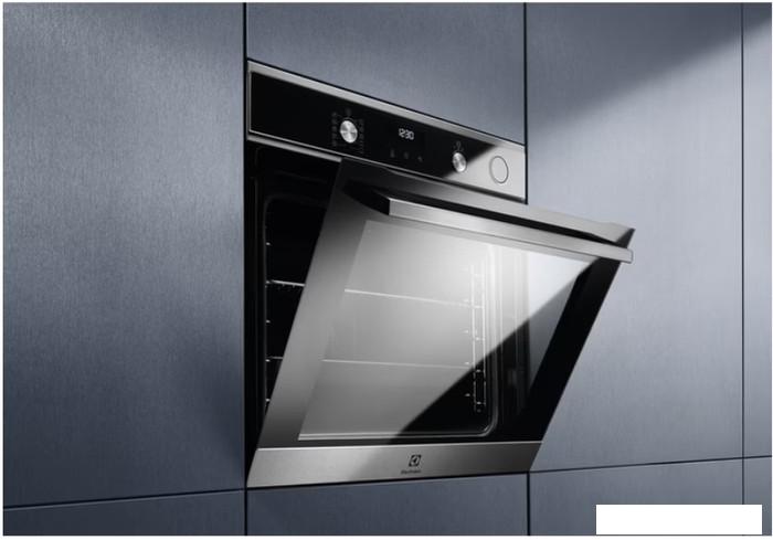 Электрический духовой шкаф Electrolux EOC6P71X - фото