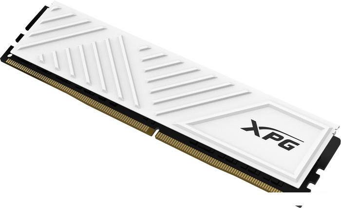 Оперативная память ADATA XPG GAMMIX D35 32ГБ DDR4 3600 МГц AX4U360032G18I-SWHD35 - фото