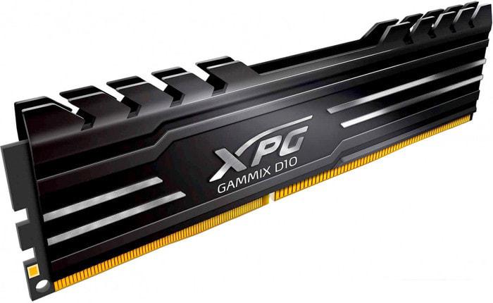 Оперативная память A-Data XPG GAMMIX D10 8GB DDR4 PC4-28800 AX4U36008G18I-SB10 - фото