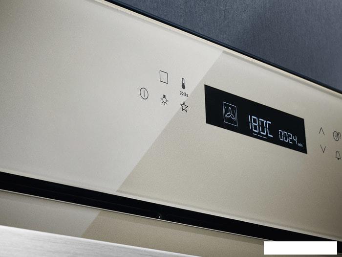 Электрический духовой шкаф Electrolux LOE7C31S - фото