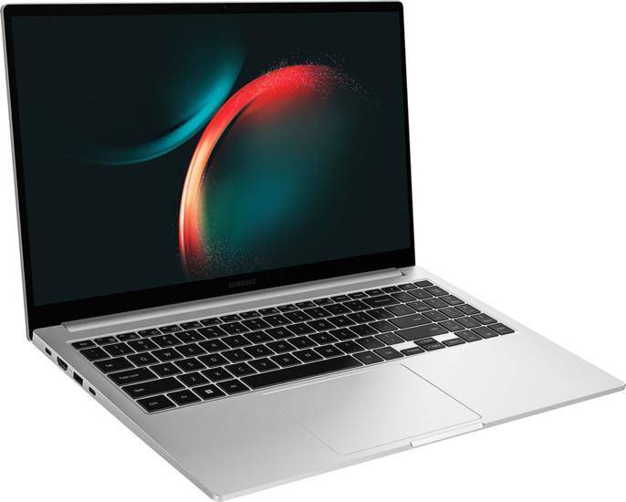 Ноутбук Samsung Galaxy Book3 15.6 NP754XFG-KB3IT - фото