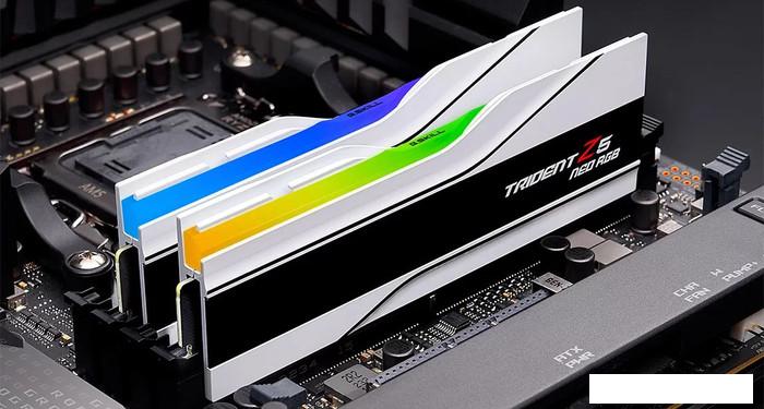 Оперативная память G.Skill Trident Z5 Neo RGB 2x32ГБ DDR5 6000МГц F5-6000J3036G32GX2-TZ5NRW - фото