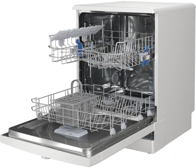 Посудомоечная машина Indesit DFE 1B19 13 - фото