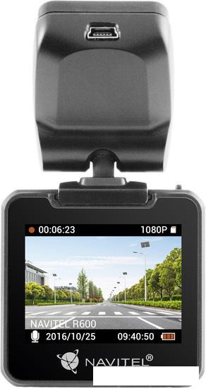 Автомобильный видеорегистратор NAVITEL R600 - фото
