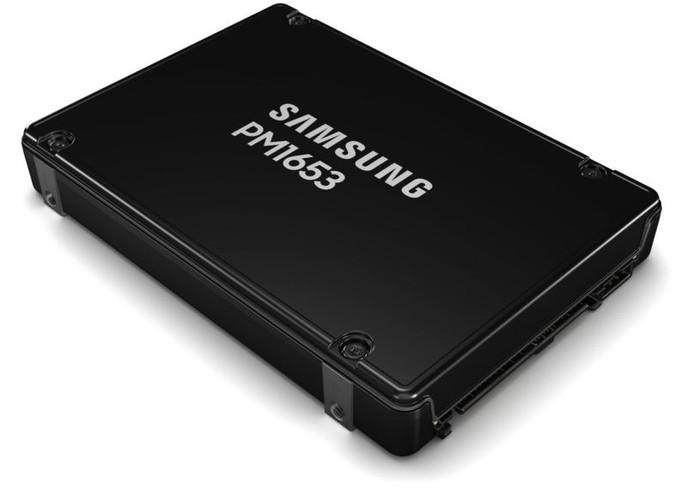 SSD Samsung PM1653a 30.72TB MZILG30THBLA-00A07 - фото