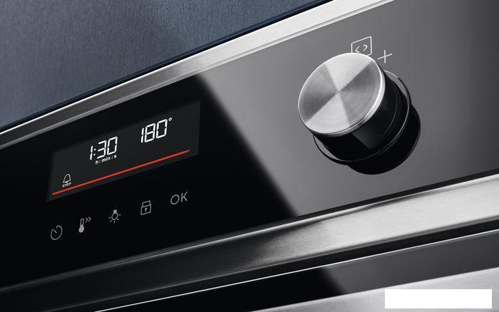 Электрический духовой шкаф Electrolux EOF6P76BX - фото