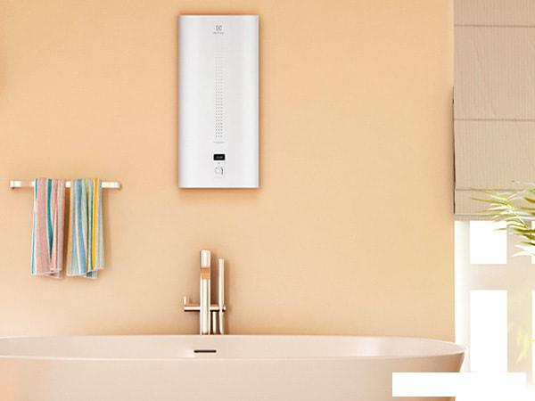 Водонагреватель Electrolux EWH 30 Centurio IQ 2.0 - фото