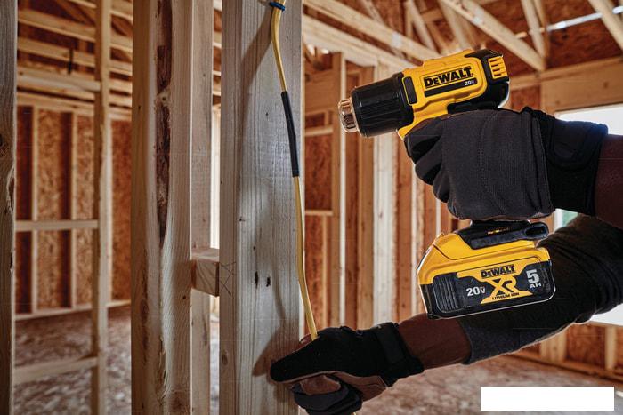 Промышленный фен DeWalt DCE530N-XJ - фото