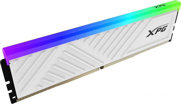 Оперативная память ADATA XPG Spectrix D35G RGB 8ГБ DDR4 3200 МГц AX4U32008G16A-SWHD35G - фото