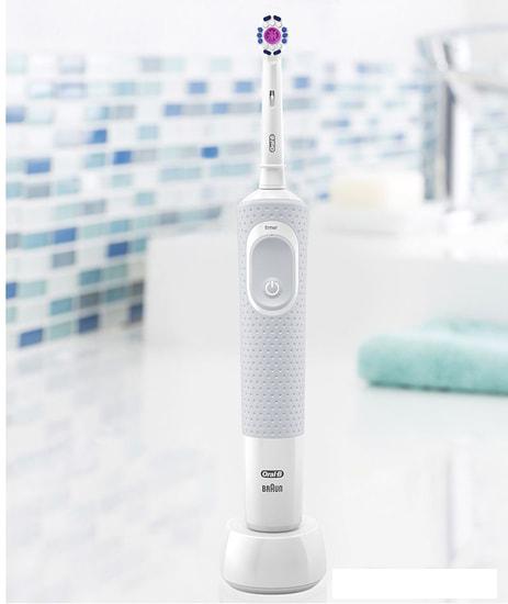 Электрическая зубная щетка Braun Oral-B Vitality 100 3D White D100.413.1 (белый) - фото