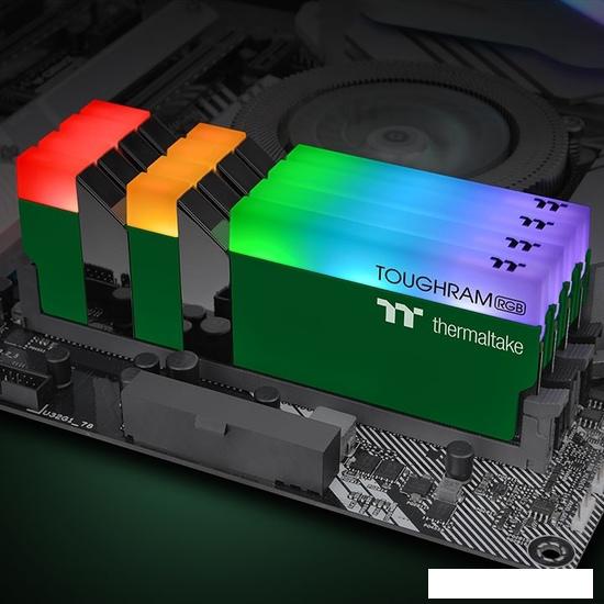 Оперативная память Thermaltake ToughRam RGB 2x8ГБ DDR4 3600 МГц RG28D408GX2-3600C18A - фото