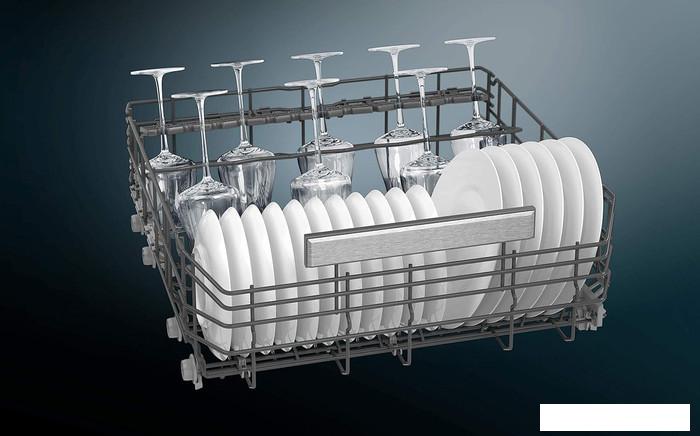 Встраиваемая посудомоечная машина Siemens iQ300 SX63HX60CE - фото