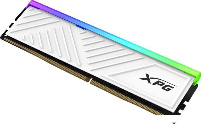 Оперативная память ADATA XPG Spectrix D35G RGB 8ГБ DDR4 3200 МГц AX4U32008G16A-SWHD35G - фото